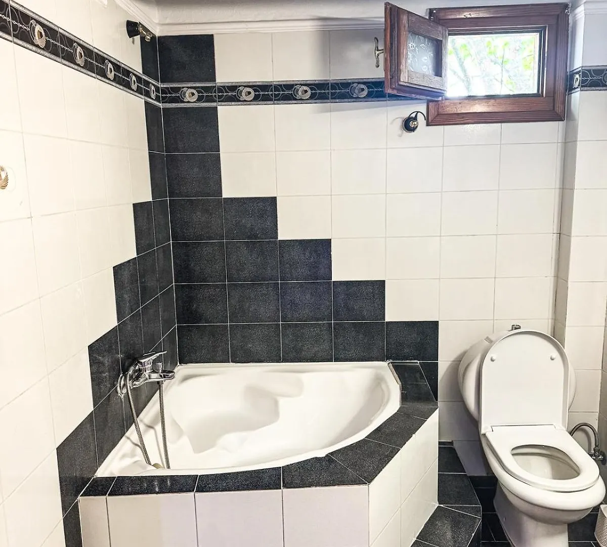 Sivas Deluxe House Apartment Nea Kallikrateia 0*,  Greece